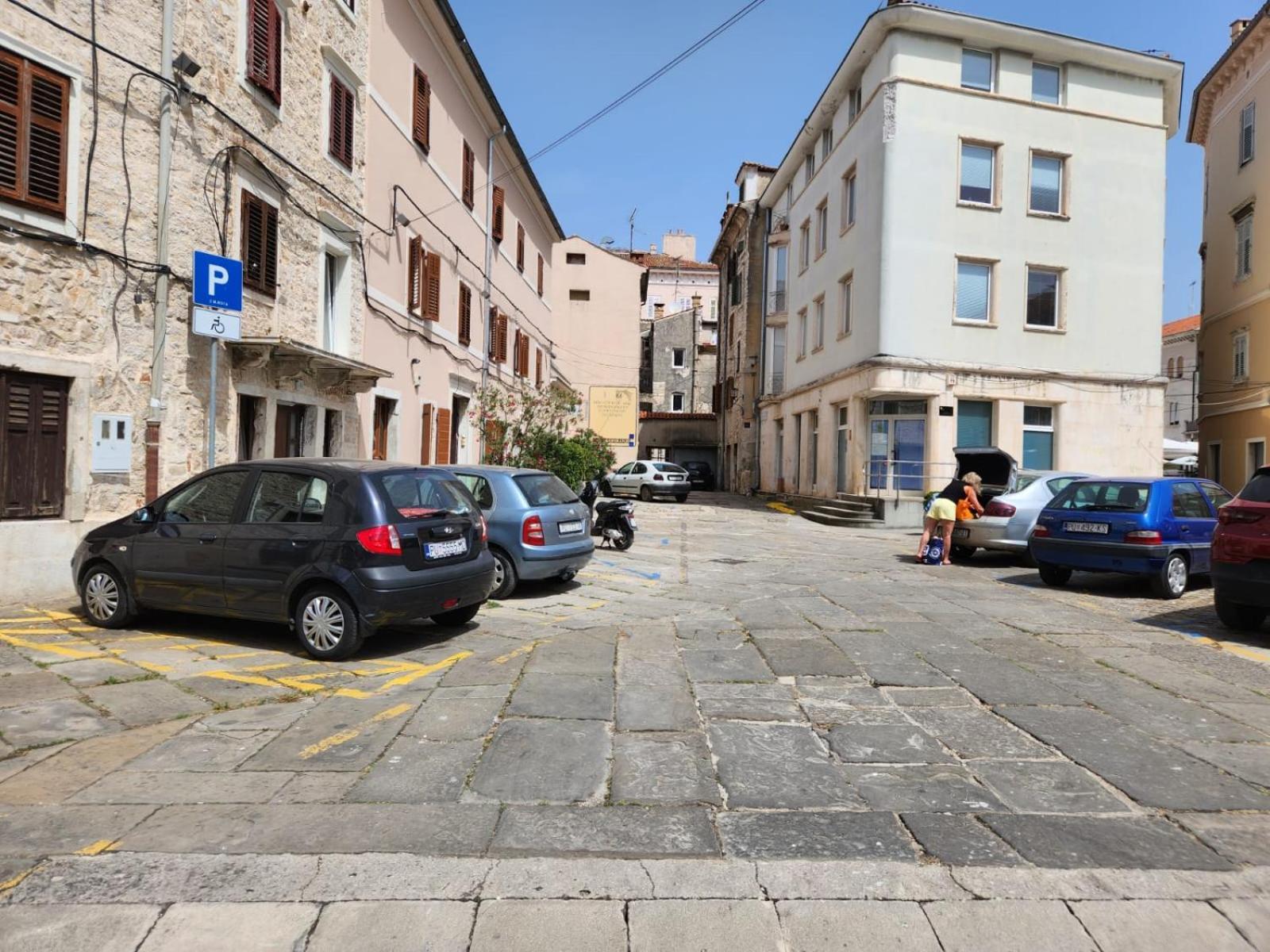 Vecchio Mercato Pula Apartman Exteriör bild